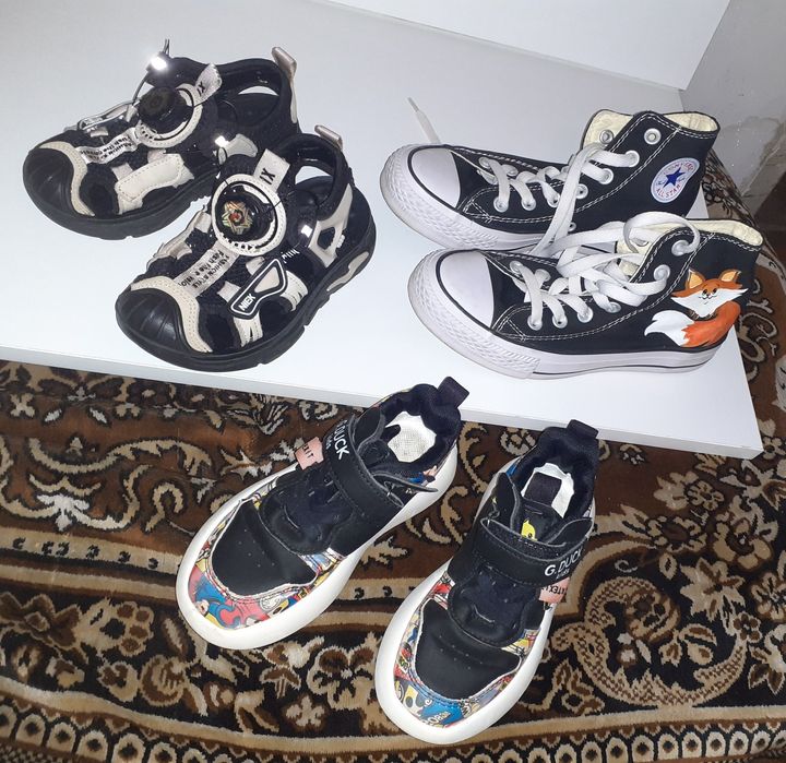Детская обувь и кеды