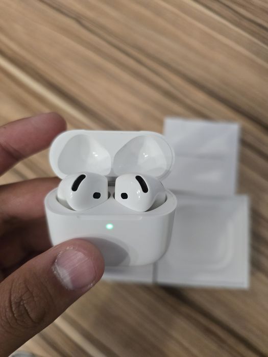 Airpods 4 без ANC (б/у)