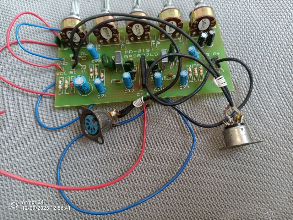 Diode redresoare, placa de circuit