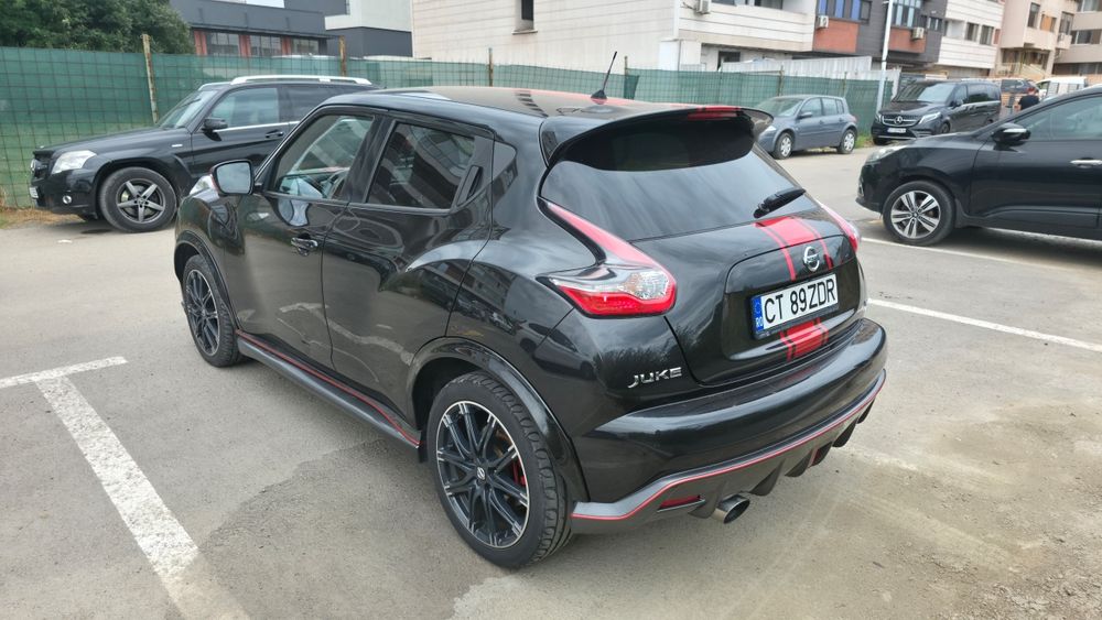 NISSAN JUKE  NISMO RS  2015
Motorizare 1.6 benzina 219cai
222.000 km
Tractiune integrala 4x4 ( selector la buton 2×4 , 4×4w )
Scaune Recaro