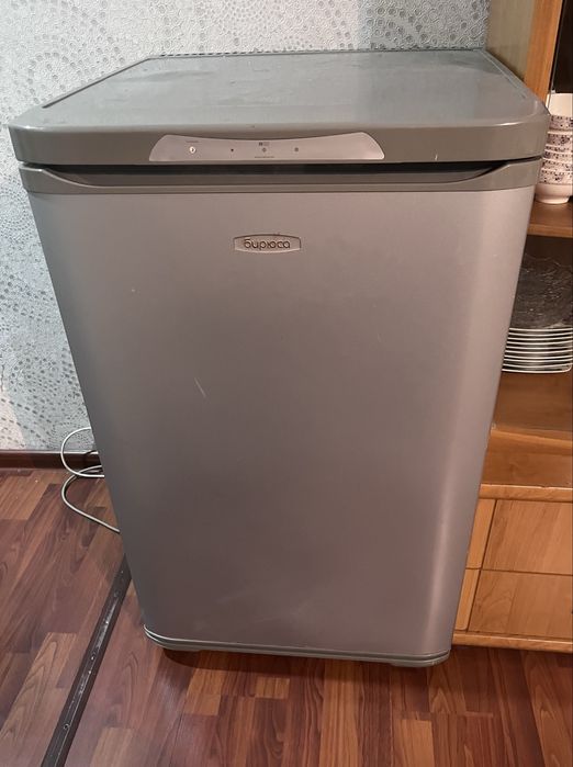 Морозильник продам