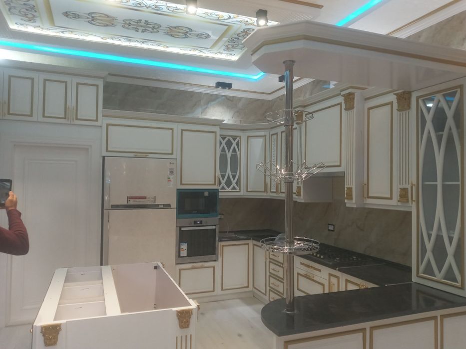 Ошхона учун шинам,ко'ркам ва хамйонбоп мебеллар