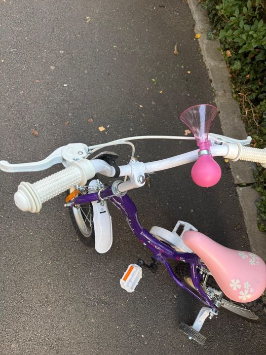 Bicicleta fete  4-7 ani