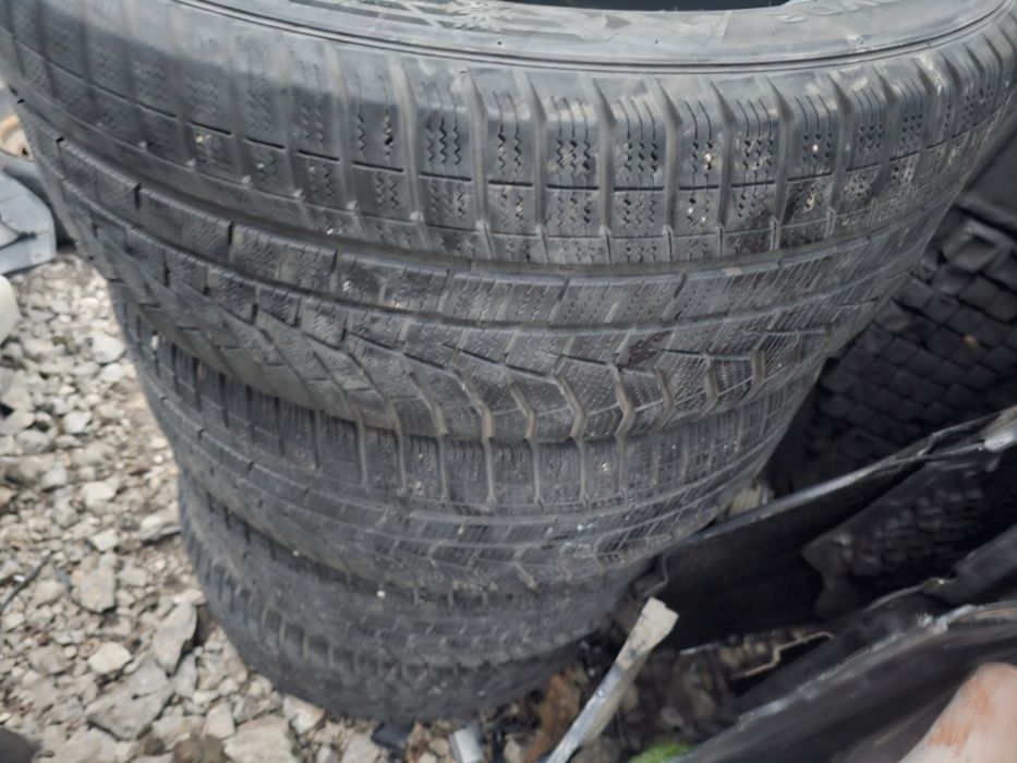 235 60 16 зимни  гуми