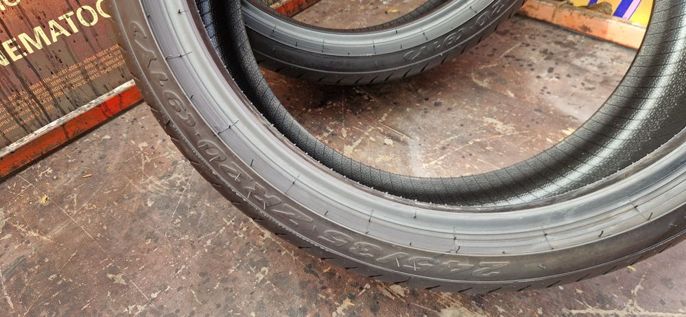 2 Anvelope ca noi Pirelli 245 35 R20 de vara
