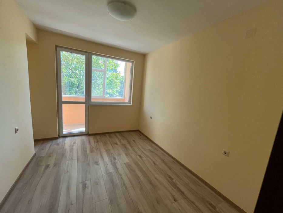 Продава се Тристаен апартамент в Казанлък - 95 кв.м за 1579 €/кв.м - Снимка #4
