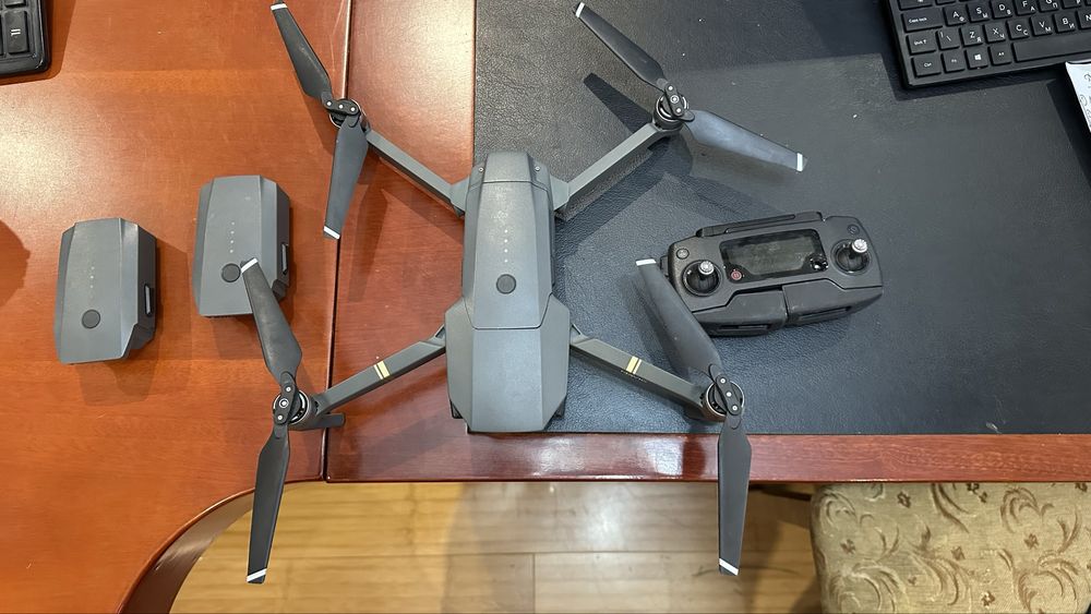 Dji Mavic Pro с зарядкой и аккумуляторами
