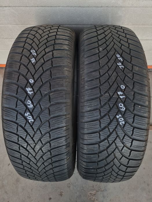 Зимни гуми 2 броя BRIDGESTONE Blizzak LM0005 205 60 R17 дот 3620