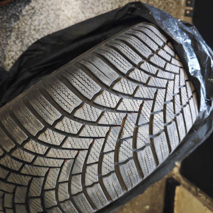 Автомобилни гуми - летни + зимни