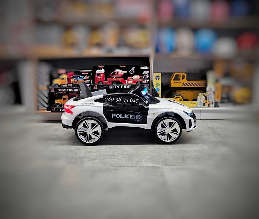 ПРОМОЦИЯ!НОВО!Акумулаторна кола AUDI POLICE с 12V батерия,EVA ГУМИ,USB