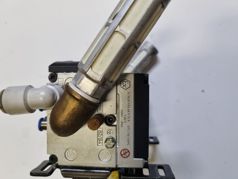 Клапанен остров CPV10-GE-MP8 с клапани 161414,161415,161416