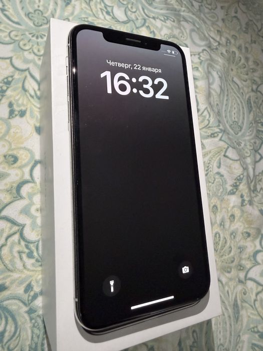 Продаю iphone X 64gb