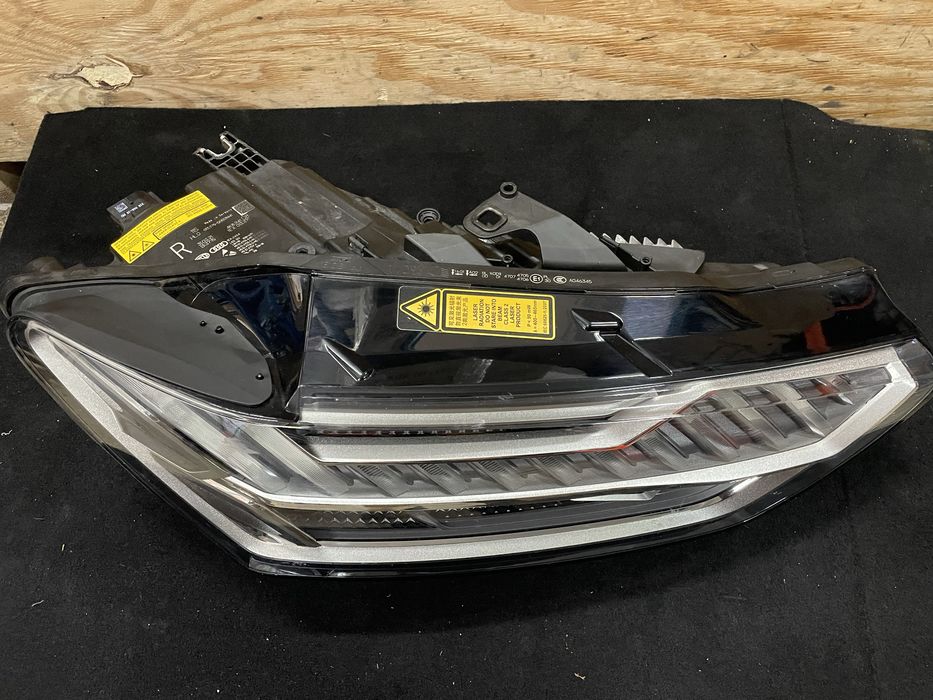 Far dreapta laser Audi A7, RS7, RS6 C8 4K - cod 4K8941086F Cluj