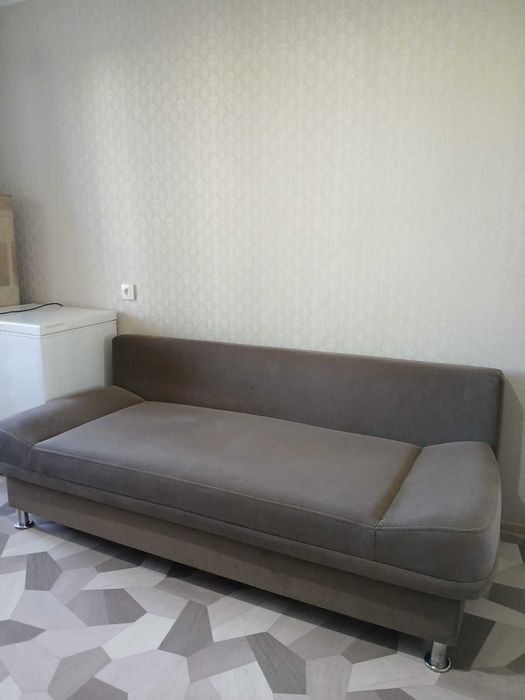 Продам диван, б/у