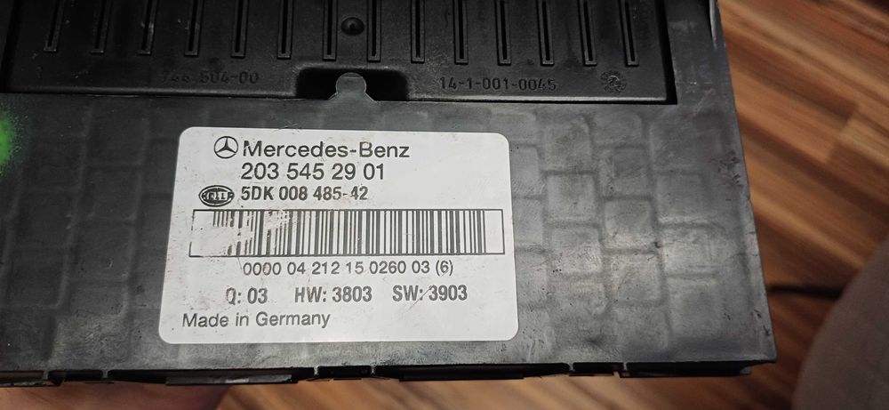 Сам модул Mercedes W203