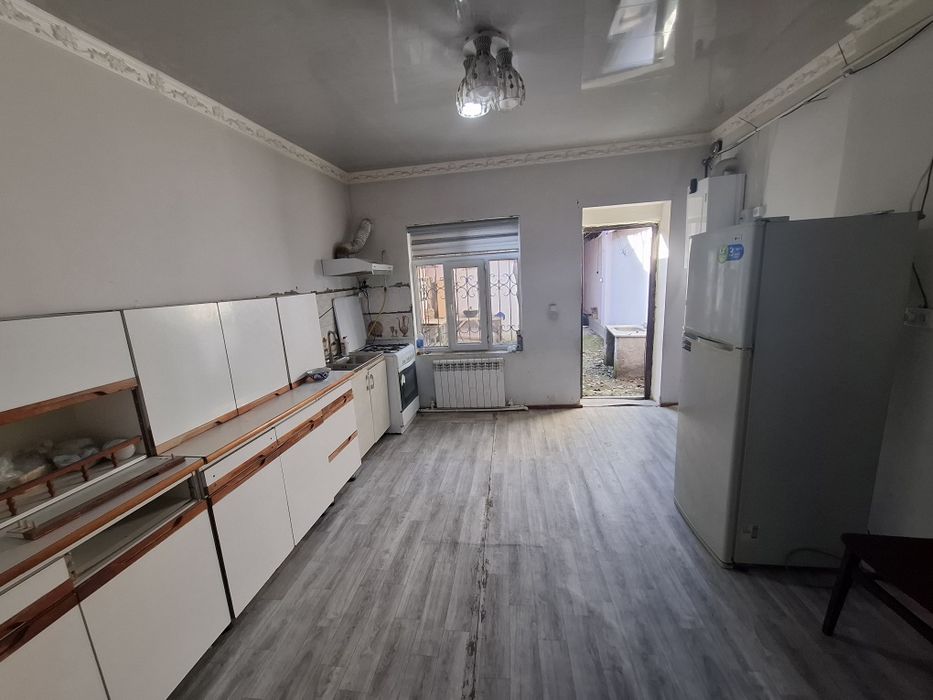 Arenda kvartira Mirzo Uluģbek tumani 2xona Muljal Pushken metro yaqini