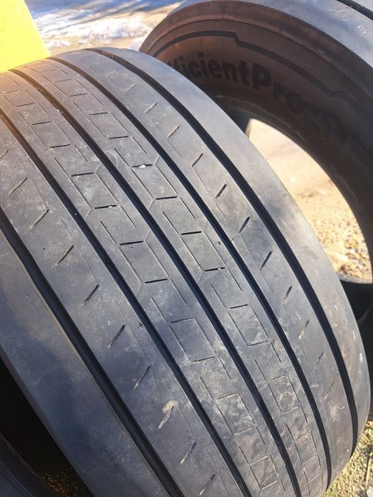 Vand 3 anvelope continental 385 55 22.5