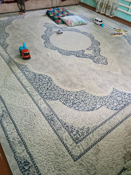 Gilam uzunligi 5metr Eni 4metr