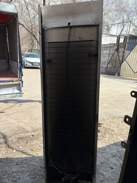 Продам пылесос и холодильник