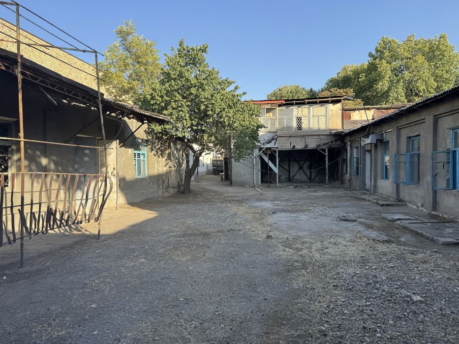 Сотиладиган ер саракулкда,Ал Бадр масжиди ёнида