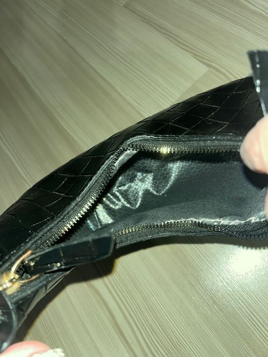 Черна чанта за рамо