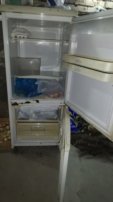 Холодильник Snaige