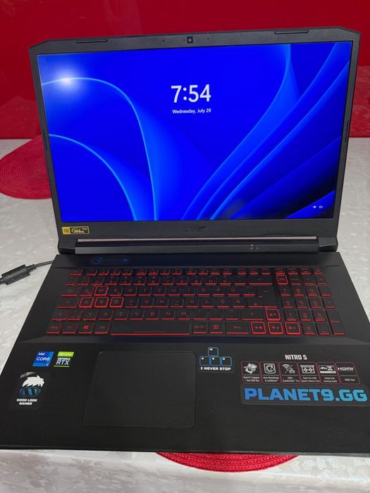 Laptop gaming Acer Nitro 5 AN517-54