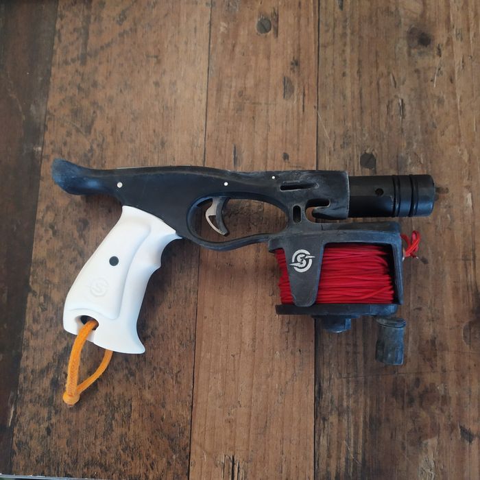 Дръжка за харпун в комплект с макара