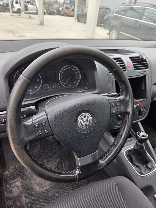 VW Golf 5 1.9 TDI (НА ЧАСТИ)