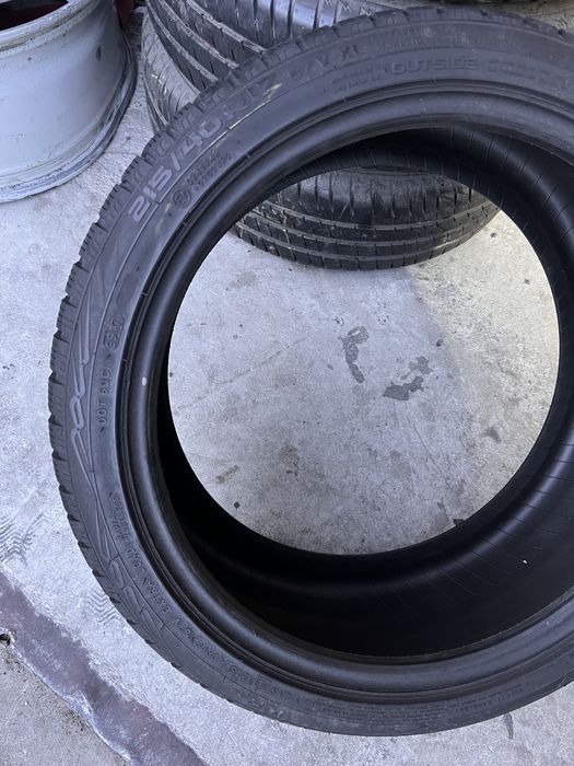 2 anvelope iarna 215/40/17 , Nokian , 6.8 mm