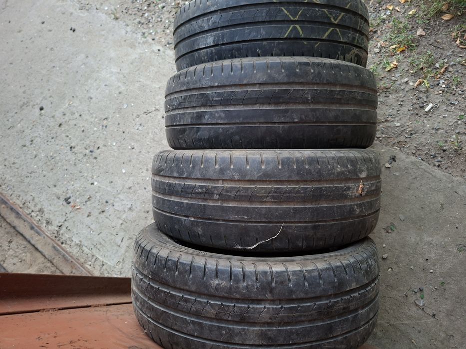 Продам шины 205/55/16 гудиер