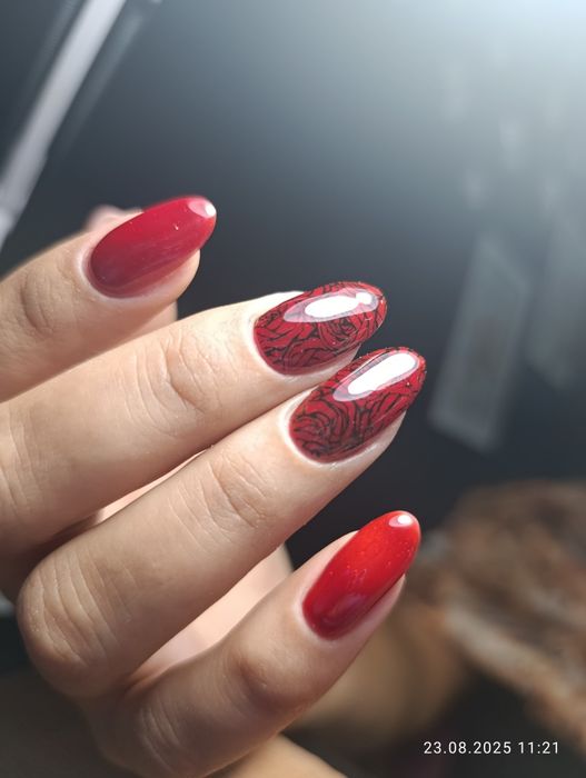 Курсы по обучению Наращивание. Маникю.Педикюр.