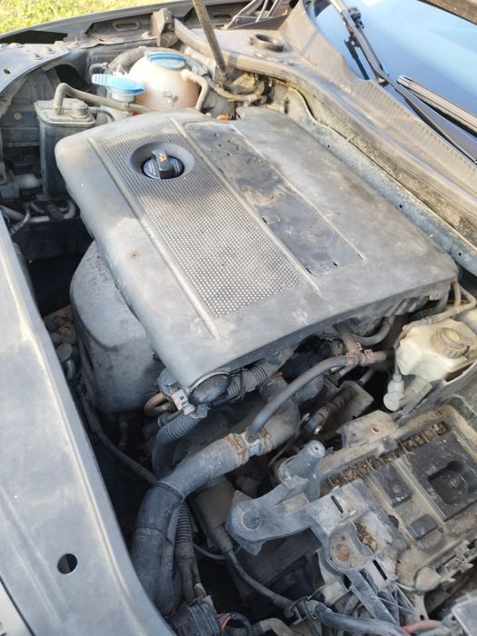 dezmembrez golf 5 1,4 benzina cod bca