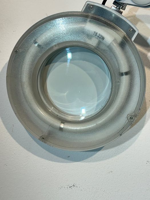 Lampă Cosmetică cu Lupă și Suport Mobil pe Roți