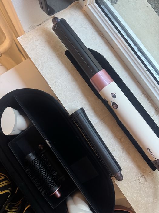 Dyson Airwrap roz