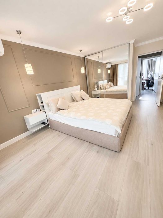 Direct proprietar,renovat complet,parc IOR,metrou Titan,Scoala Hamburg,ParkLake mall,Apartament 3 camere,2 balcoane închise,unul amenajat ca birou