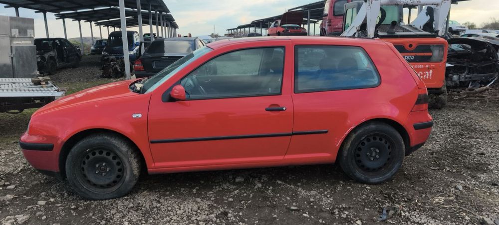 WV Golf 4 1.4 75ph 2000g на части