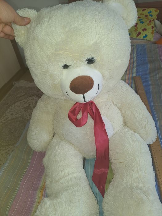 Продам плюшевого медвежонка