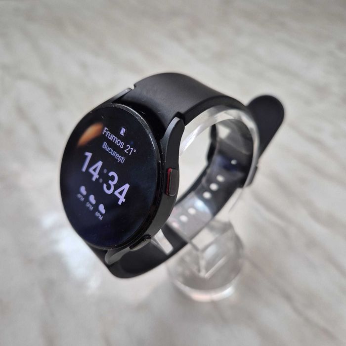 Samsung Galaxy Watch4, 40mm, BT BLACK Zeus Amanet Rahova 28018