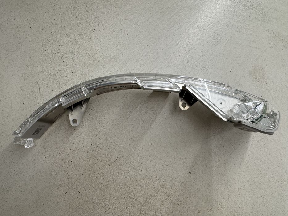 Lampa semnalizare LED pentru oglinda VW Passat B8 partea stanga