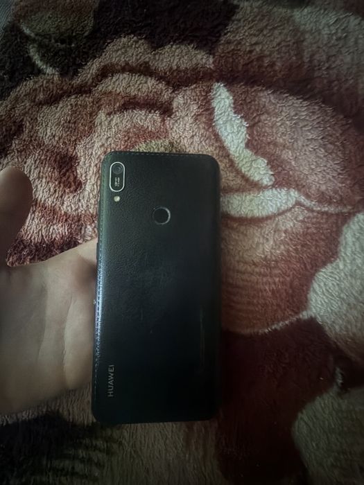 Huawei y6 2019 телефон