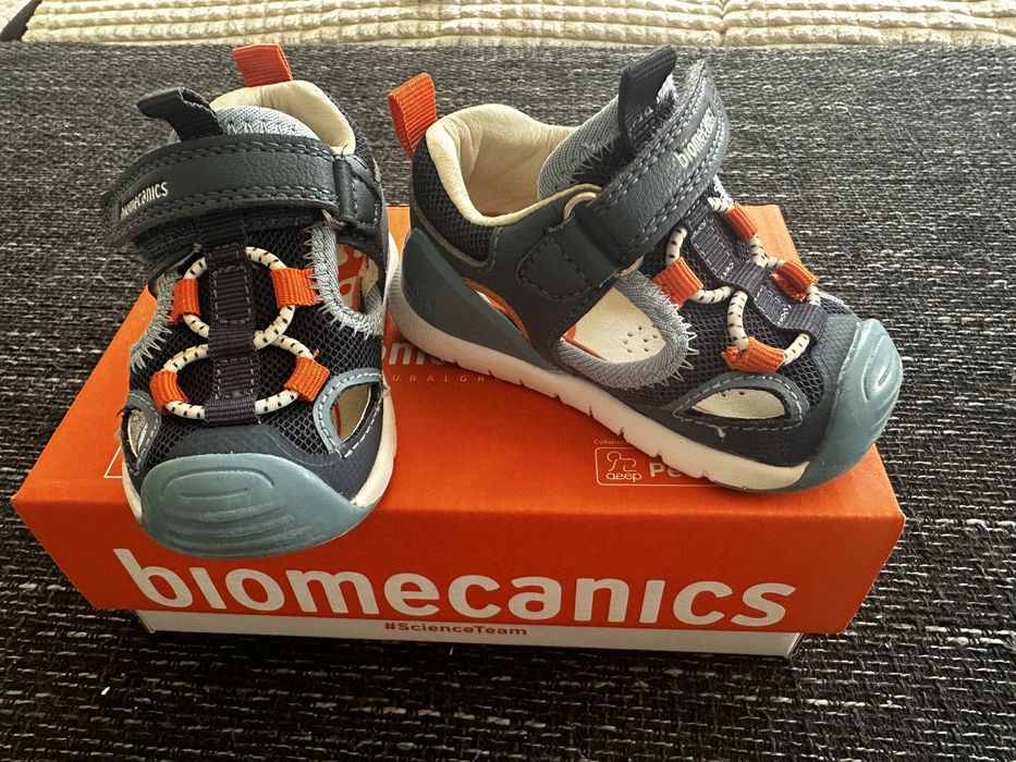 Sandale  bebe biomecanics marimea 19