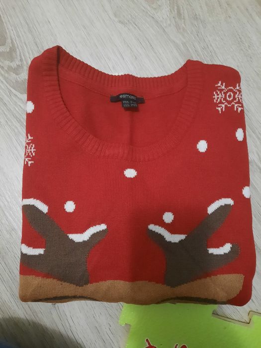 Коледен пуловер с еленче