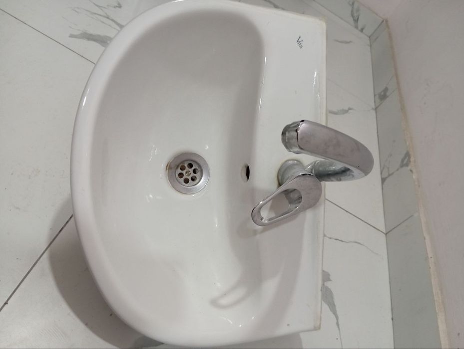 Rakovina sotiladi !!! Shnurlari bilan birga !!! Holati yaxshi