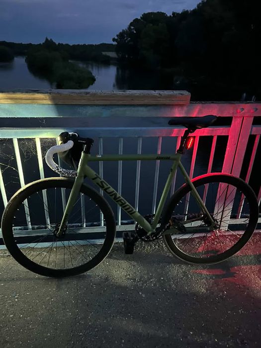 продаю велосипед фикс,торг есть