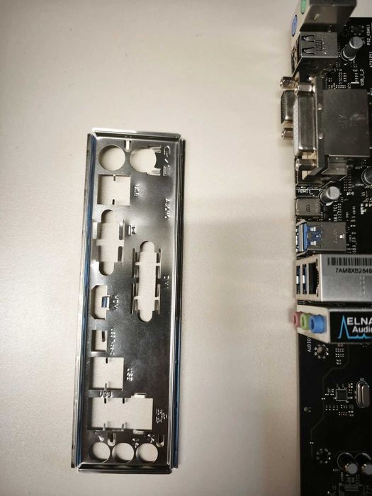 Asrock AB350 PRO4 / AM4 + Ryzen 3600 6-Core 3.6 GHz + 32GB DDR4 рам