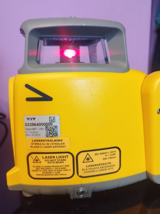 Nivela laser rotativa Spectra LL300s