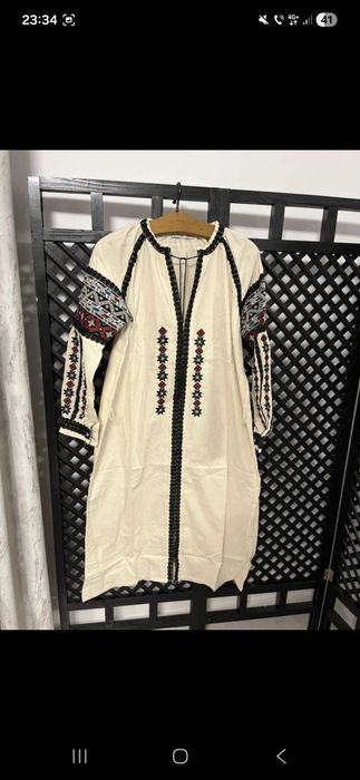 Rochie tradițională superba S-M