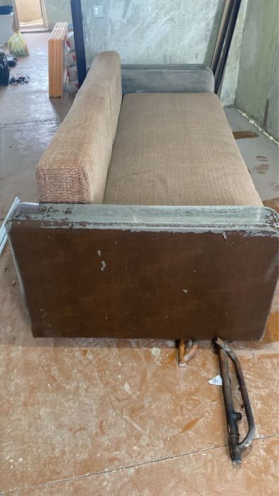 Отдам диван бесплатно