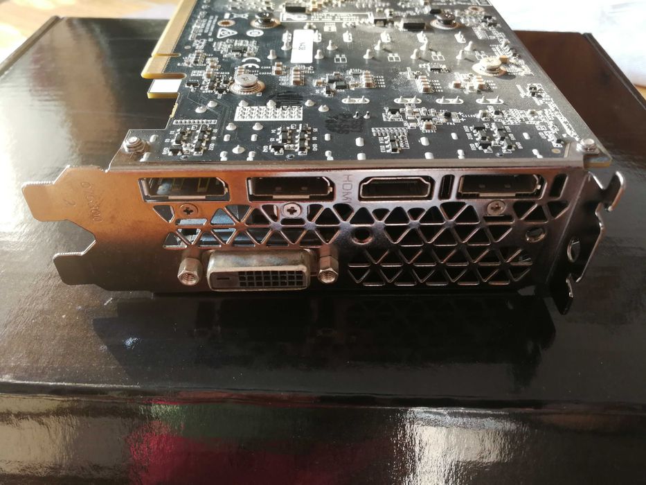 ZOTAC GTX 1060 AMP! Edition - 6GB